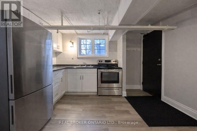 Photo - 480 Weller St Unité 4