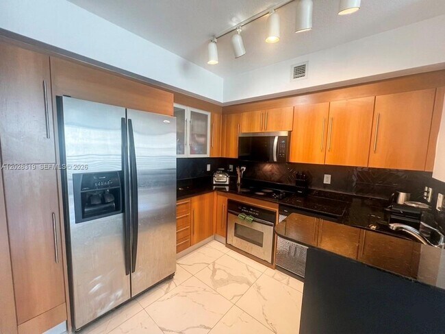 Photo - 335 S Biscayne Blvd Unidad 3300