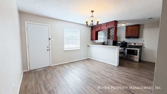 Photo - 7408 Fir Ave