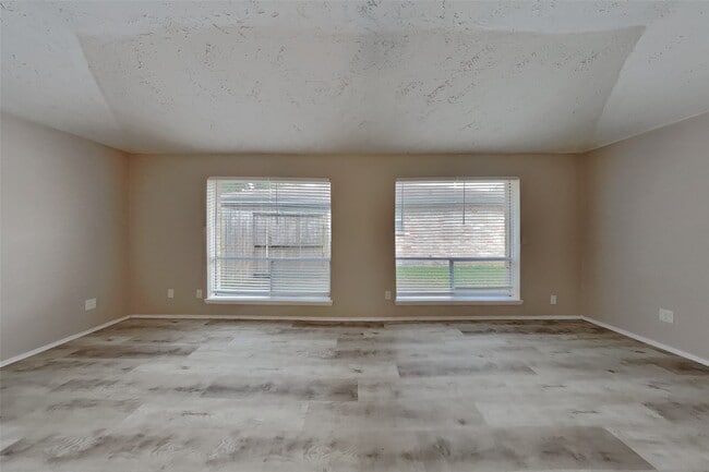 Photo - 7307 Daylight Ln