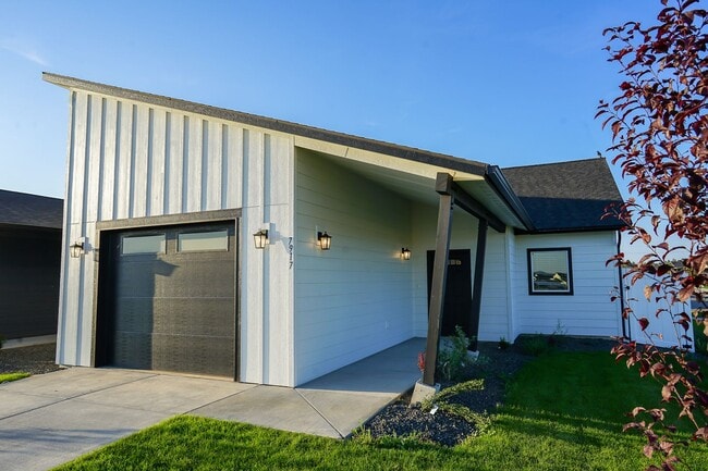 Photo - Just Completed  Beautiful Two Bedroom Two ...