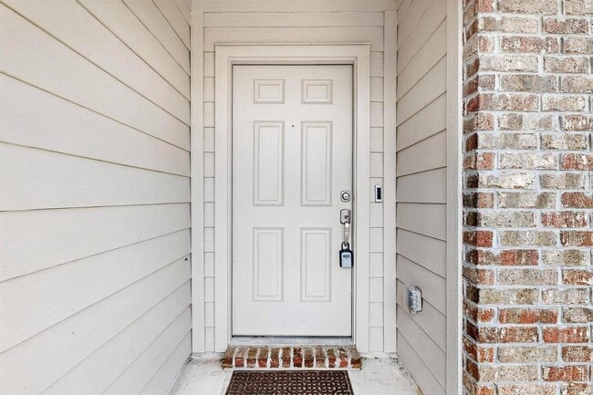 Photo - 107 Bear Oak St