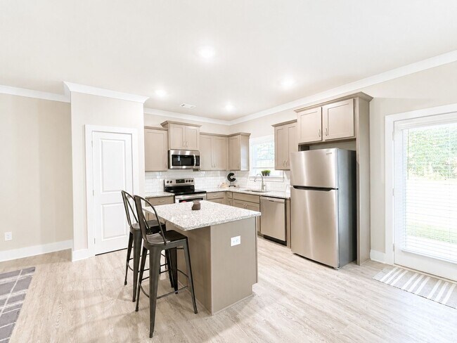 Photo - Discover your next home in the heart of Cornelia!