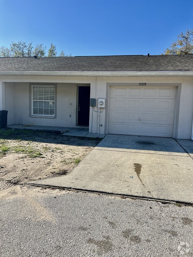 Building Photo - 37228 Grassy Hill Ln Rental