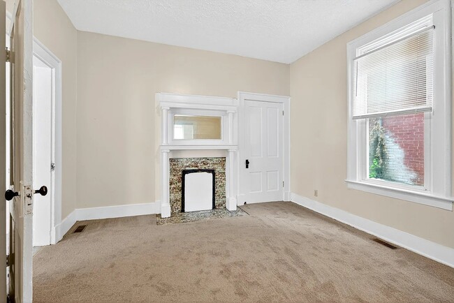 Photo - 512 High St Unit 1