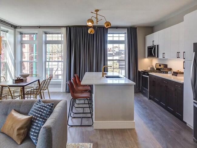 Photo - 485 Common St Unit B20