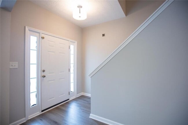 Photo - 649 Kenridge Dr