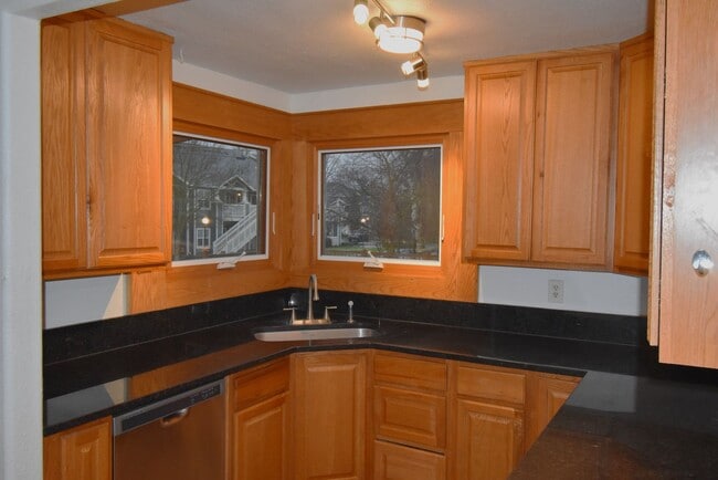 Photo - Move in special!  $1,500 off 1st months rent!