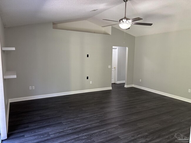 Photo - 1068 Joaquin Rd