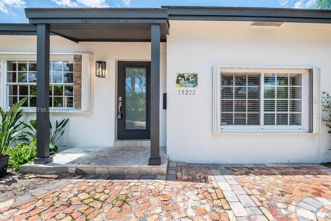 Photo - 11222 NE 9th Ave