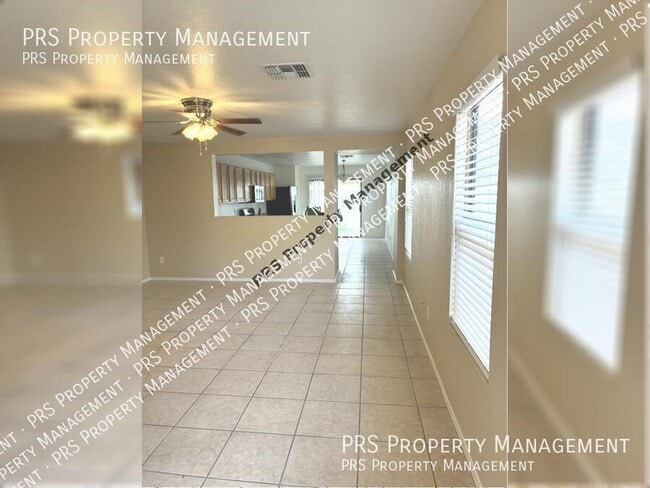 Photo - 1042 S Clancy Cir