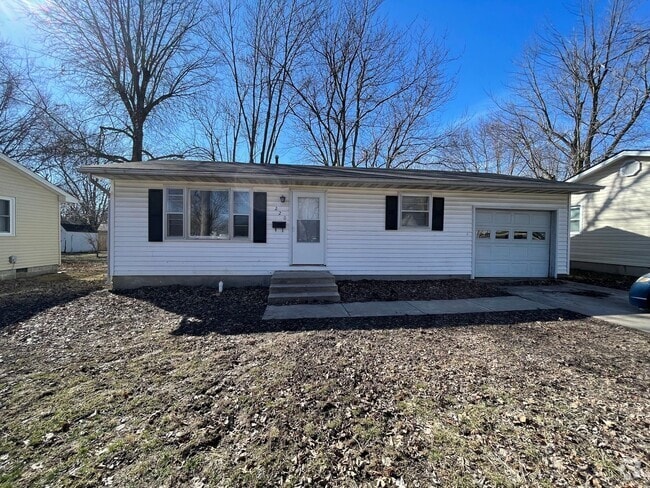 Building Photo - 2 Bedroom 1 Bathroom in Bowling Green, MO Rental