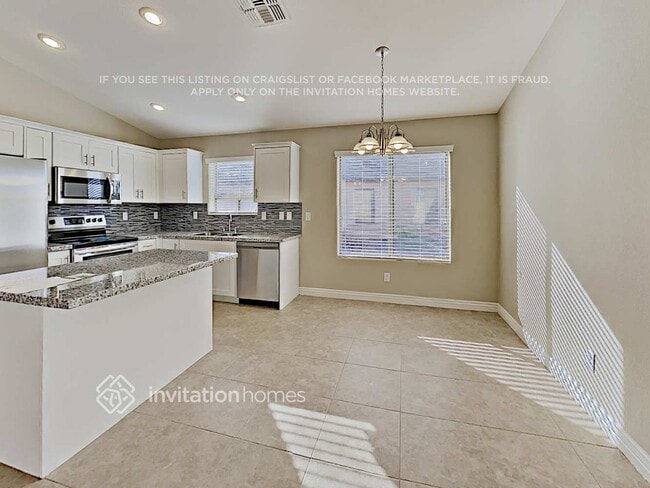 Photo - 35551 N Danish Red Trail