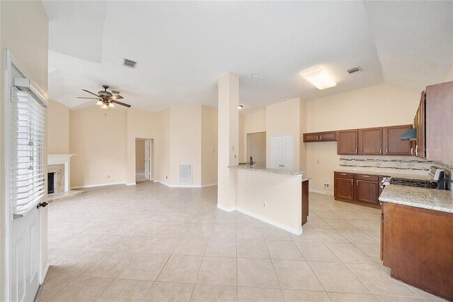 Photo - 18423 Cobblestone Dr