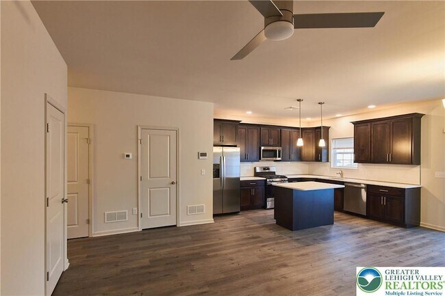 6639 Stein Way