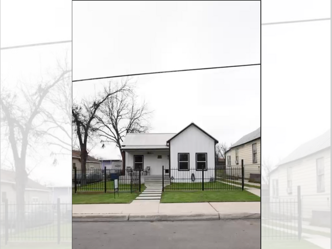 Building Photo - Stylish 2BR Home Near Fort Sam Houston & Downtown
