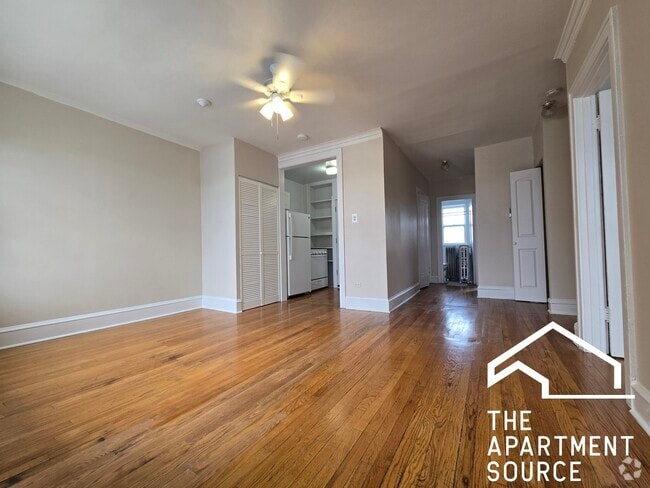 Building Photo - 4416 N Whipple St Unit 3W Rental