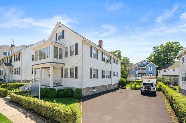 35 Trapelo St Unit 2