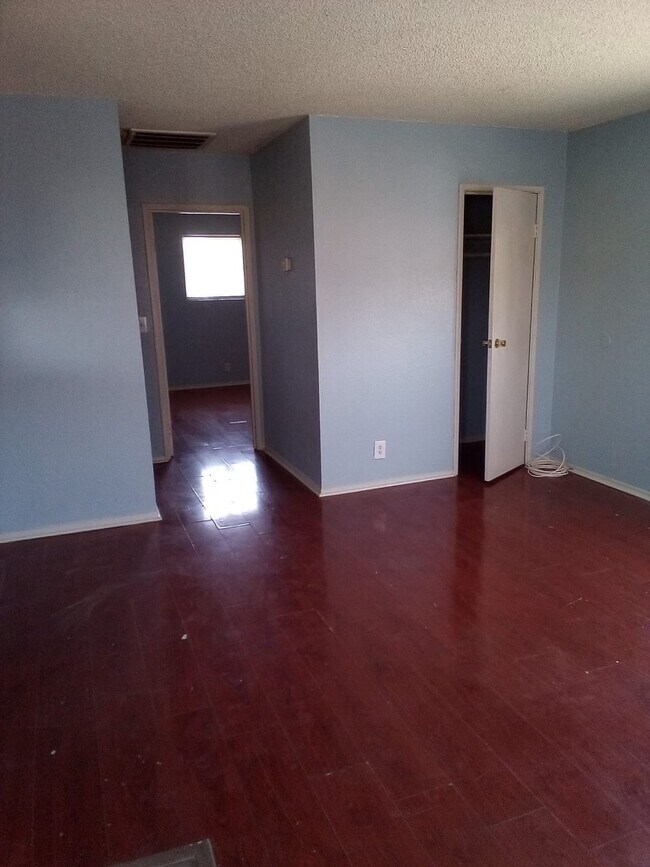 Photo - 202 Kola St Unit 3