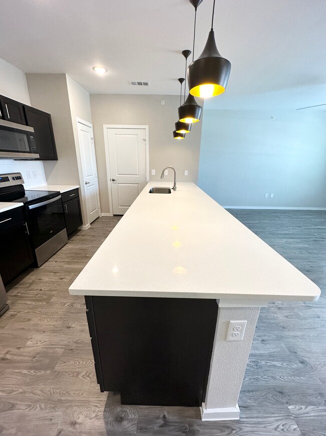 Photo - 305 W Fm 1187 Unidad 030421