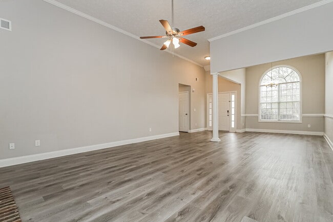 Photo - 217 Whitney Ln