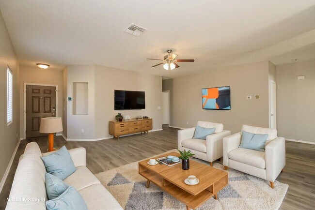 Photo - 1733 E Silversmith Trail