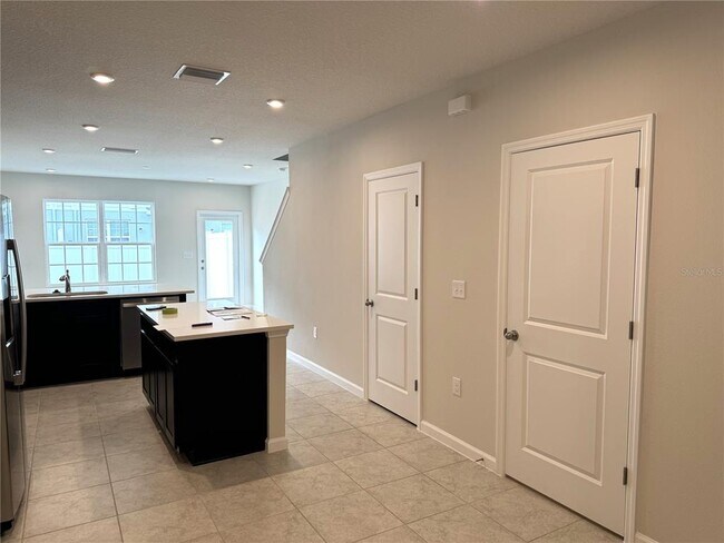 Photo - 4612 Old Blush St