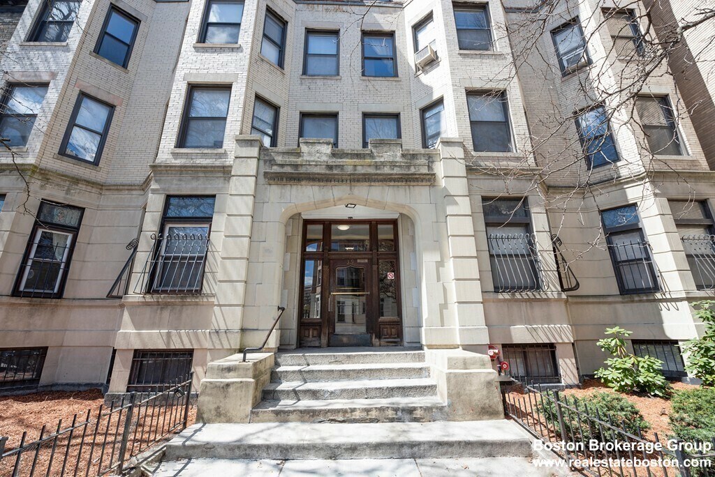 Photo - 39 Hemenway St Unidad 24