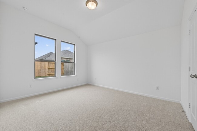 Photo - 5015 Bowen Pr Dr