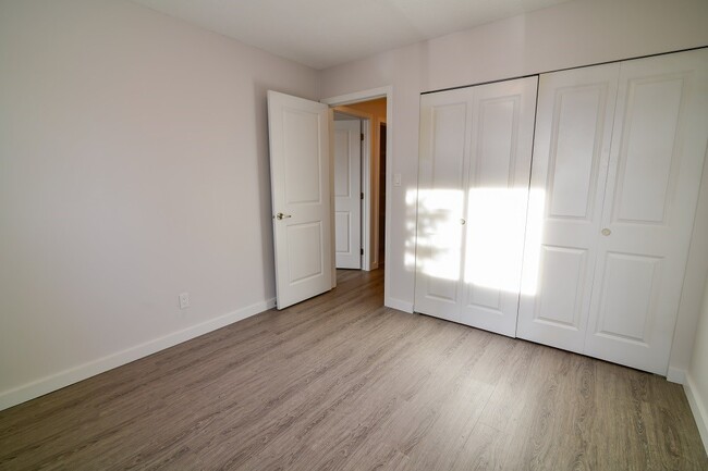 Photo - Stonebridge on Bothwell Drive