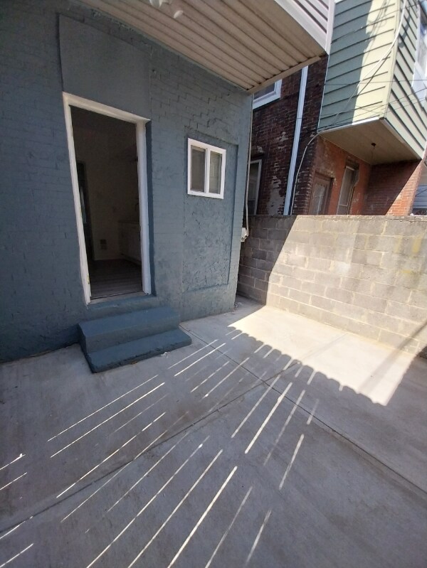 Photo - 1933 N Patton St