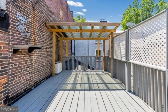 Photo - Enchanting Fells Point SFH 2bd/1.5ba w/ CAC, Modern Features, W/D and more! Available 3/1