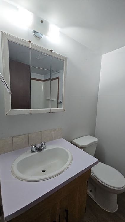Photo - 2 Bed 1 Bath Unit in Red Deer, AB Unit C