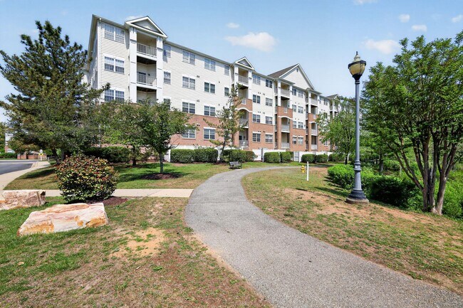 Photo - 2605 Chapel Lake Dr Unidad 310