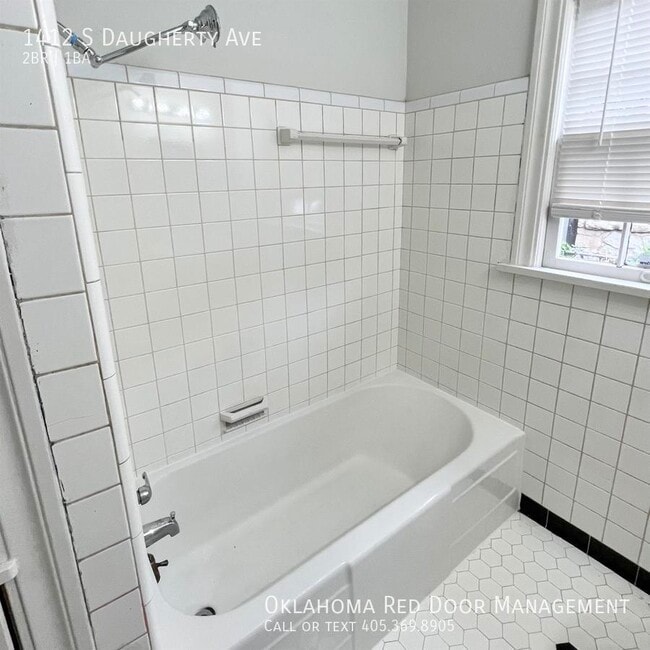 Photo - 1412 S Daugherty Ave