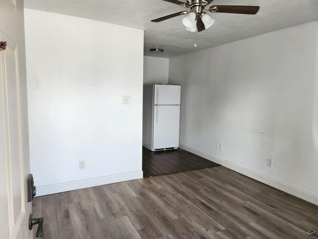 Photo - 216 Tabor Dr