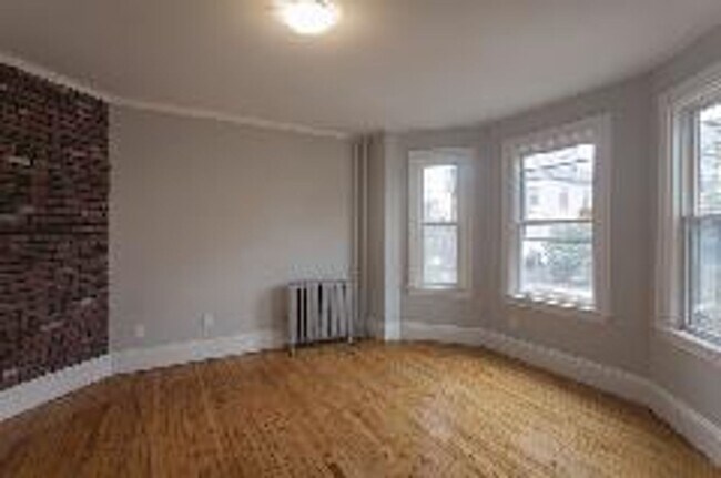 Photo - Somerville 5 bed 3 bath - 9/1