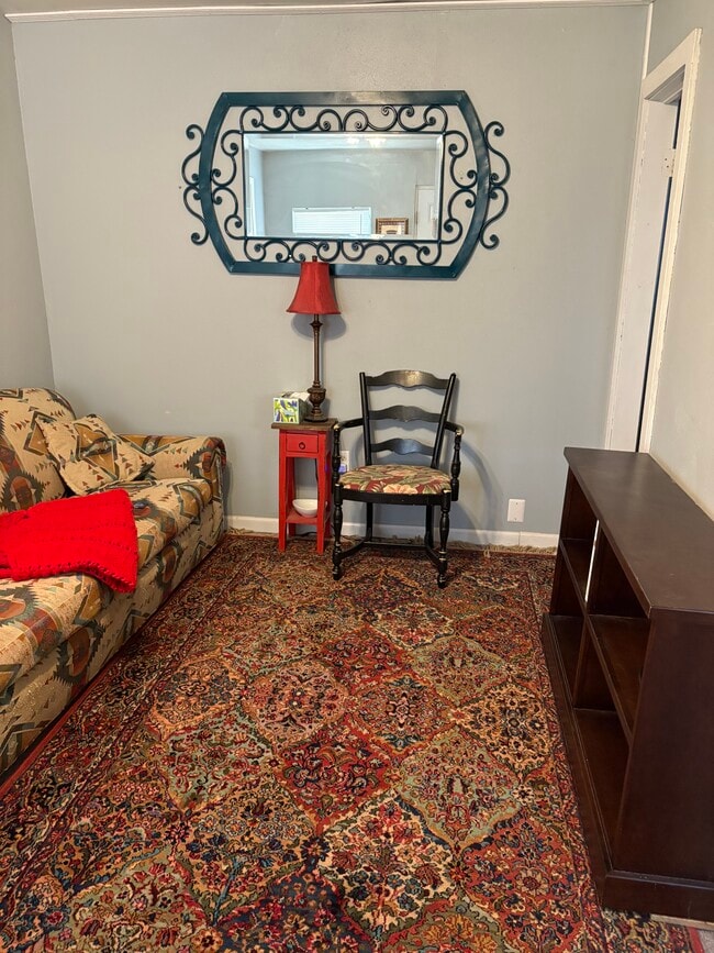 Photo - 327 S 12th Ave Unidad 1