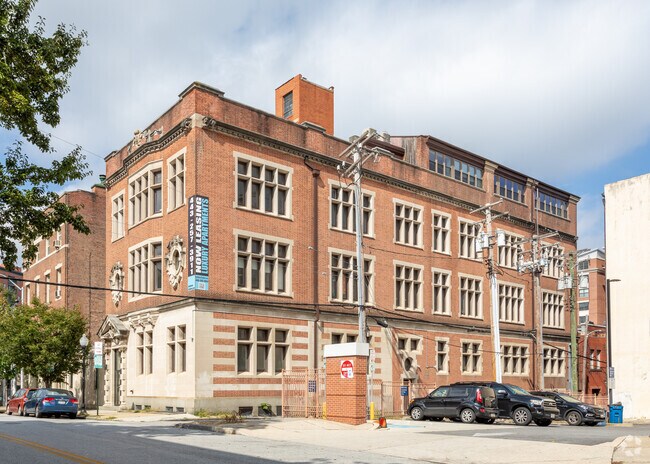 The Calvert School Apartments