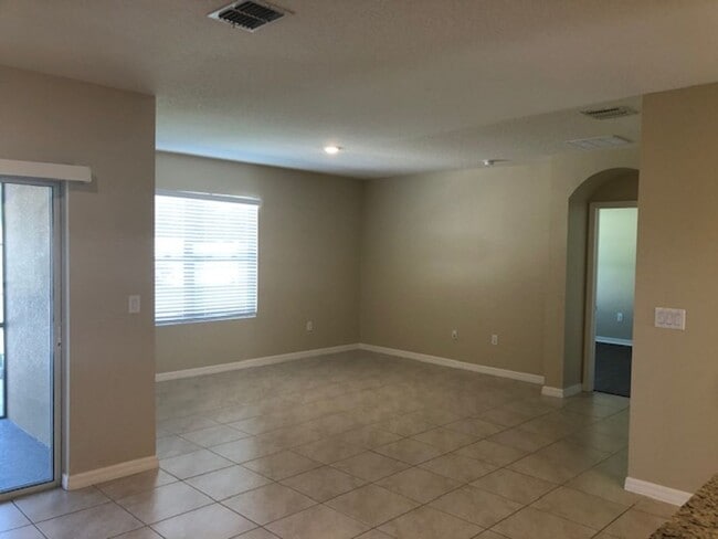 Photo - 4/2 with great FENCED in yard and upgraded!