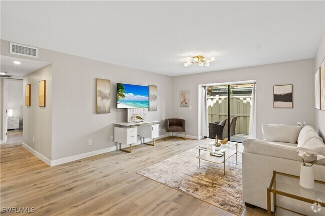 Building Photo - 13211 Whitehaven Ln Unit 1504 Rental