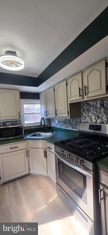 Photo - 843 E Price St