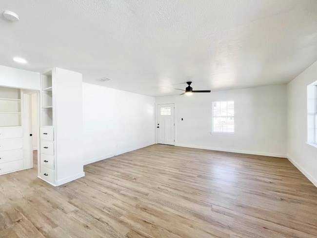 Photo - Recently Updated 3 Bedroom in Seminole