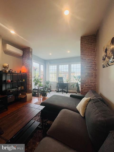 Photo - 2807 N Calvert St