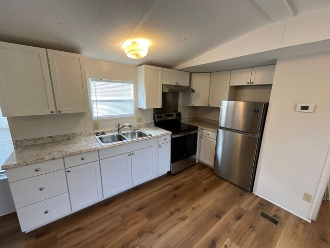 Photo - Sweet 2/1 Mobile Home in Marianna w/ Well & Septic