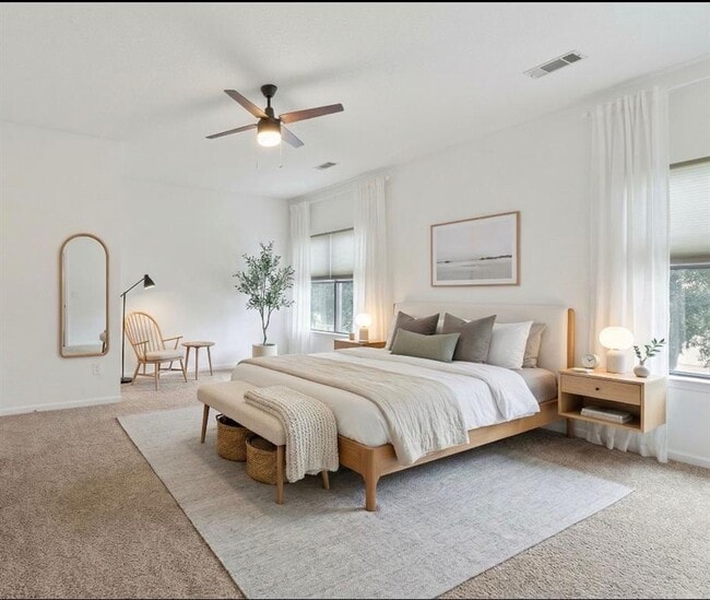 Building Photo - 10819 Crown Colony Dr Unit 22