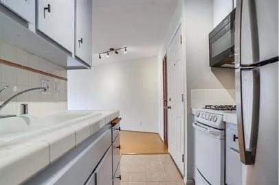 2025 4th St Unit 208A,
