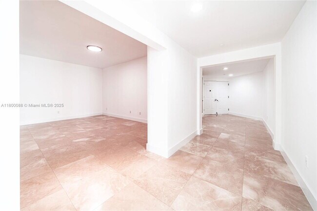 Photo - 3330 NE 190th St Unit LPH14