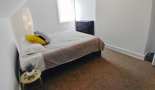 Photo - 1922 Bigelow St Unit Apt 3