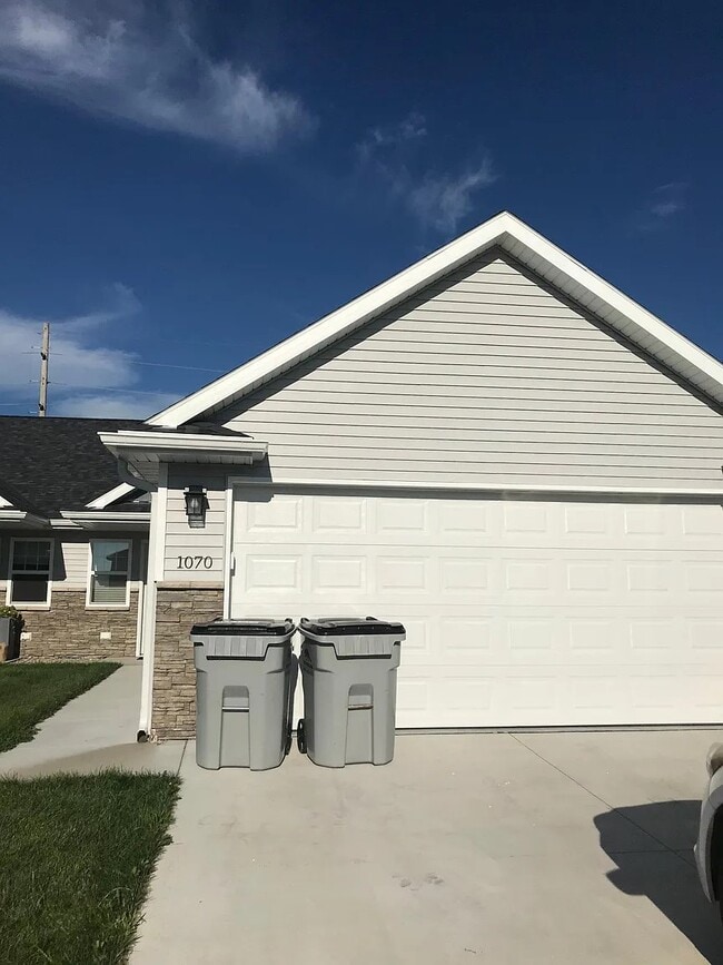 Photo - 1070 Augusta Dr